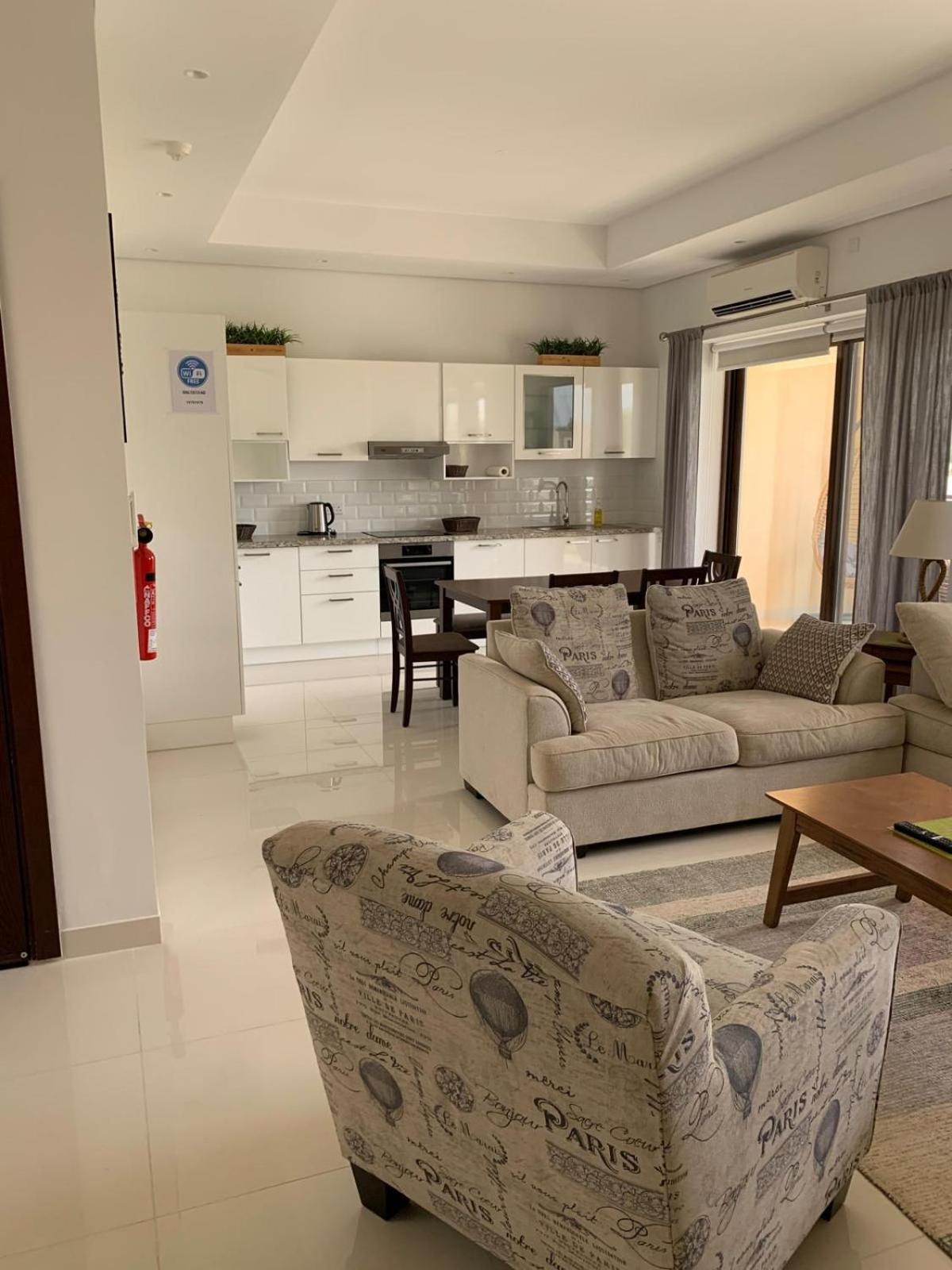 2 Bedroom Apartment - Hawana Salalah - Pool Access, Private Beach Access, Near Marina - Ma'murah エクステリア 写真